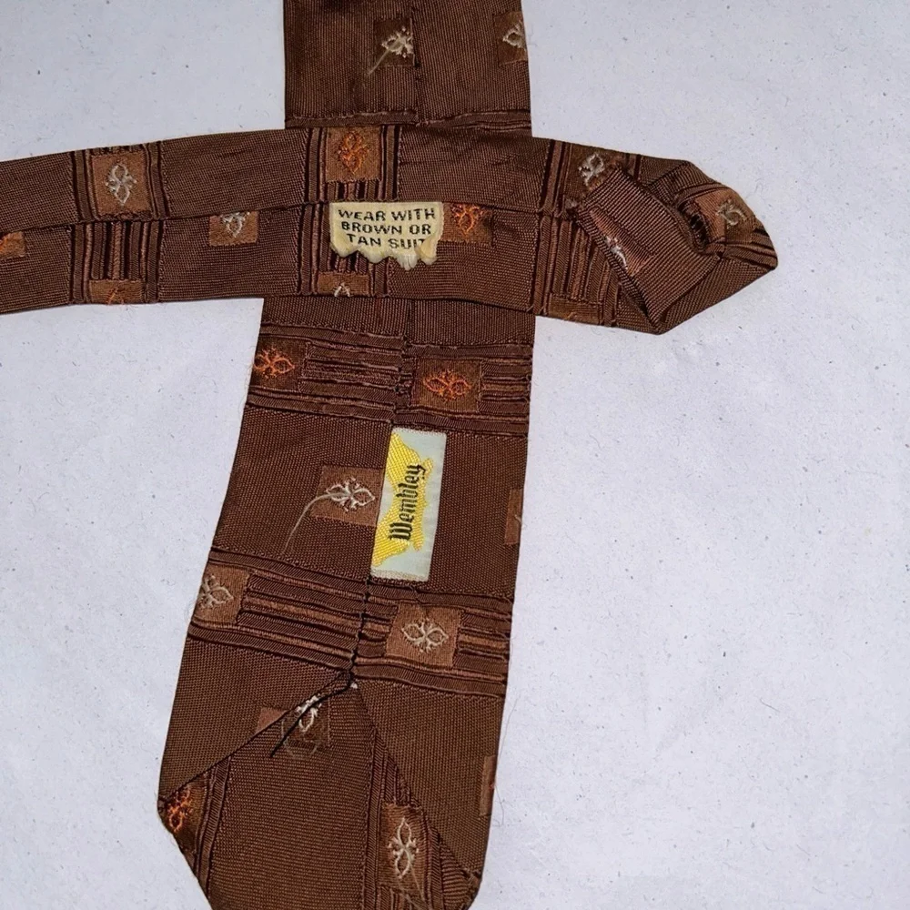 Vintage 1960’s Brown With Orange And white Accents By Wembley
